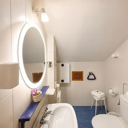 Villa Holibai Mar De Lua, Gallega Al Lado Del Mar Cerca De Baiona